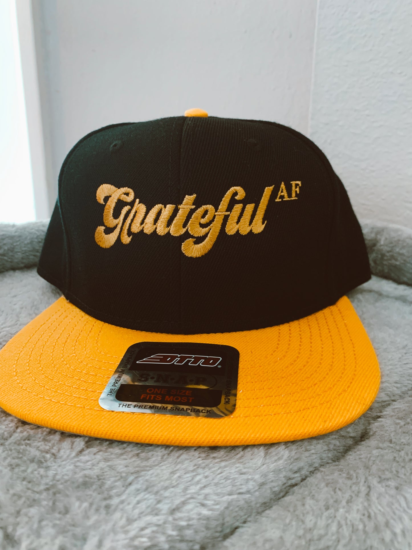 Grateful AF - Snapback Hat (Black/Yellow)